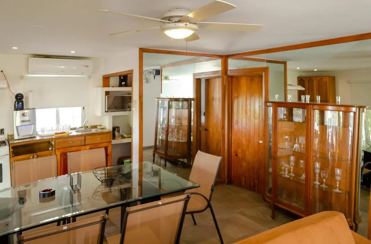 Casa Cancun Nichupte Hostal